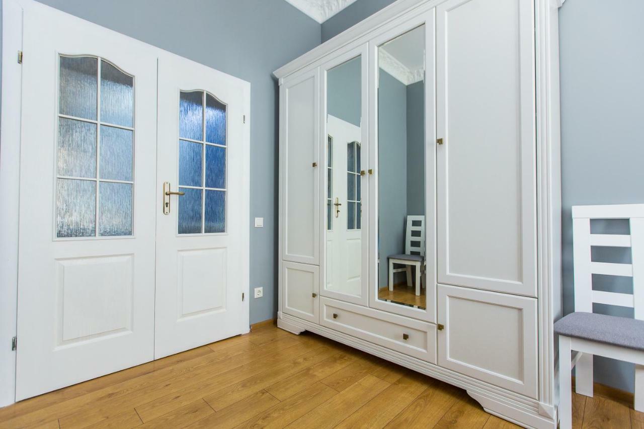 Дизайнерська Віп Квартира По Вулиці Куліша 14 Lviv Extérieur photo