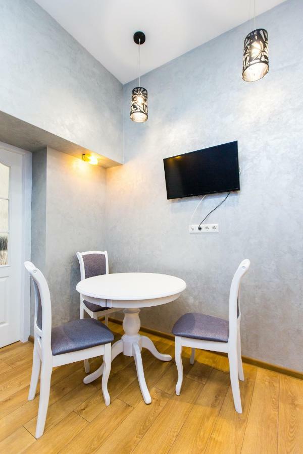 Дизайнерська Віп Квартира По Вулиці Куліша 14 Lviv Extérieur photo